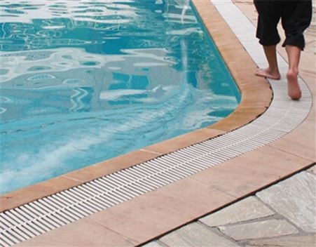 私人别墅游泳池 恒温泳池建造工程 哈沃康体设备